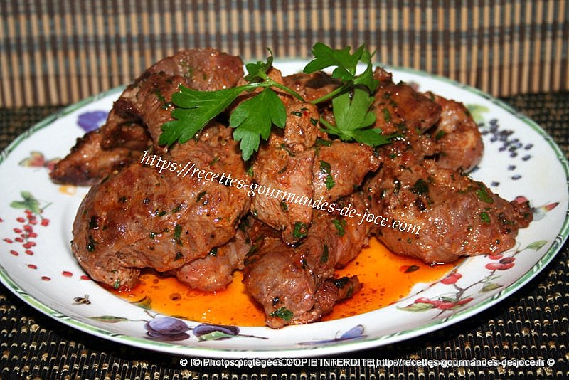 Araignées de porc marinées au paprika fumé – Recettes USA, Texas, Bacon bifteck de faux filet enroulé sur le gril