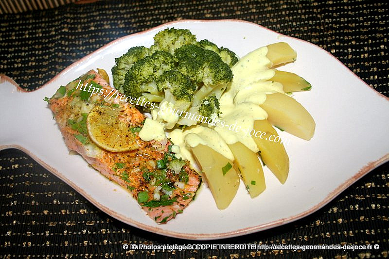 Recette de Plaque de saumon oriental avec pommes de terre et brocoli 