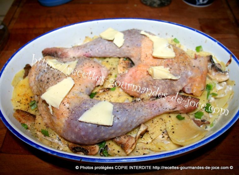 Cuisses de pintade, pommes de terre et champignons au four. – Recettes